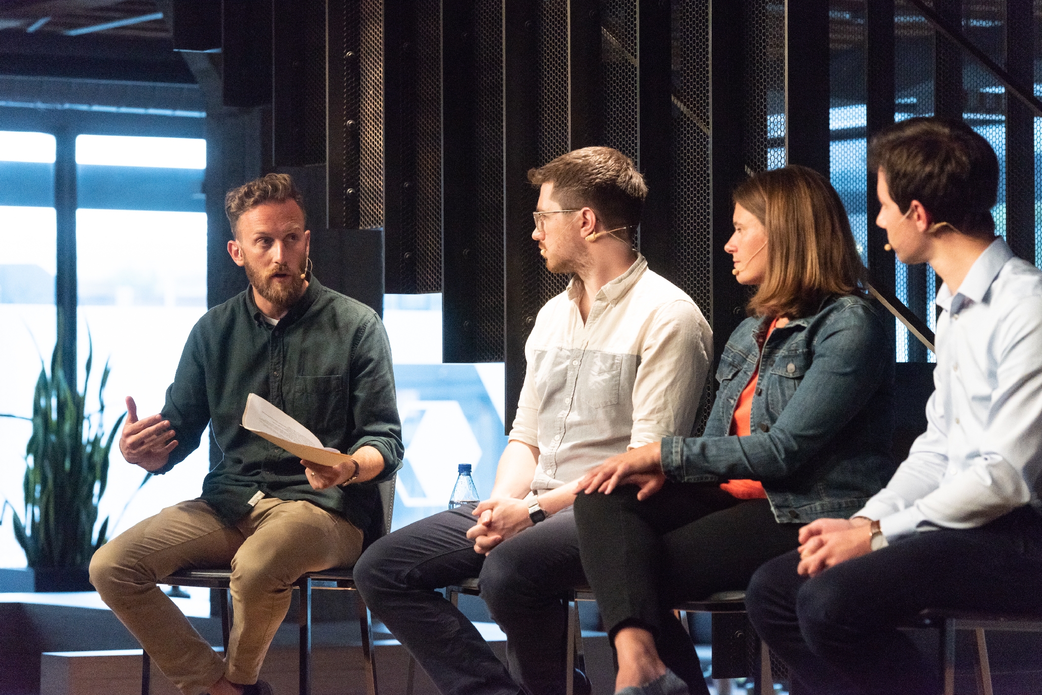 David Spinks moderating a community panel